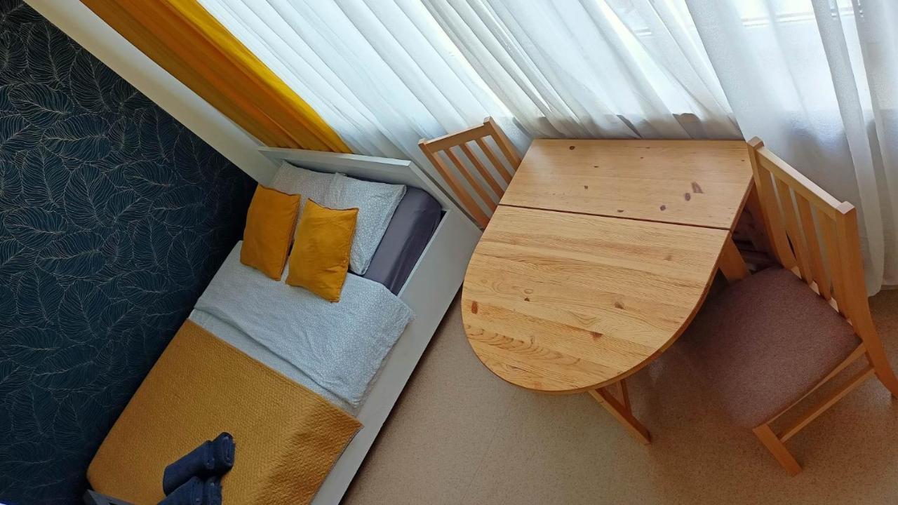 شقة Kawalerka Czestochowa 17 المظهر الخارجي الصورة